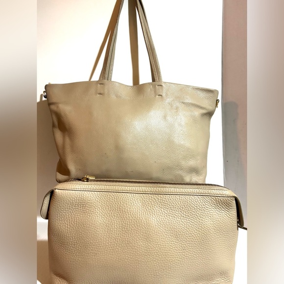 Cuyana Beige pebble Leather Tote Bag - Picture 2 of 15